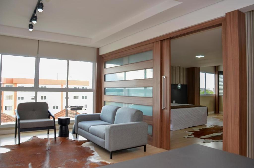 פלוטאס M Tower Hotel מראה חיצוני תמונה
