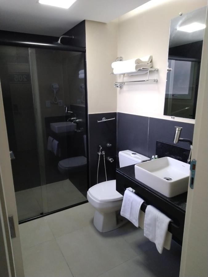 פלוטאס M Tower Hotel מראה חיצוני תמונה